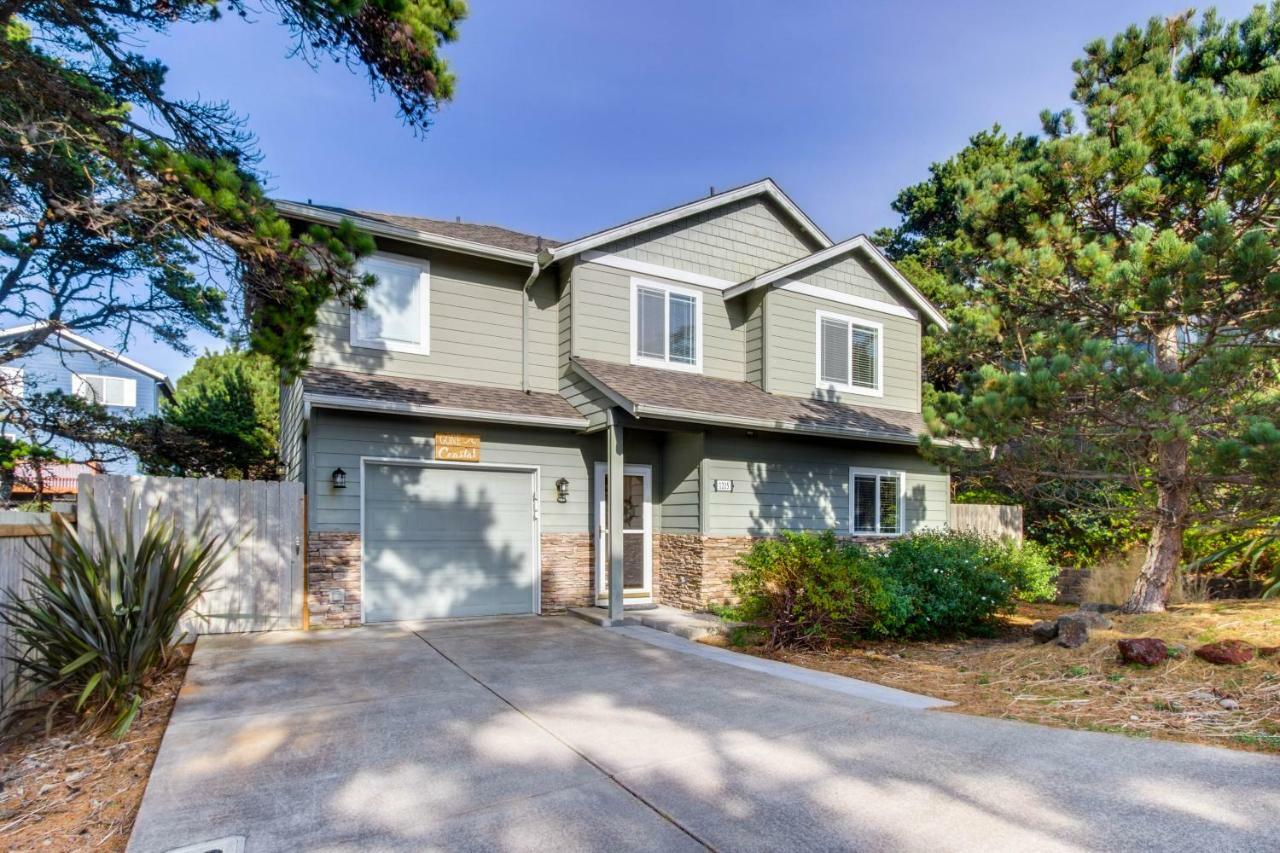 Gone Coastal Villa Lincoln City Exterior photo